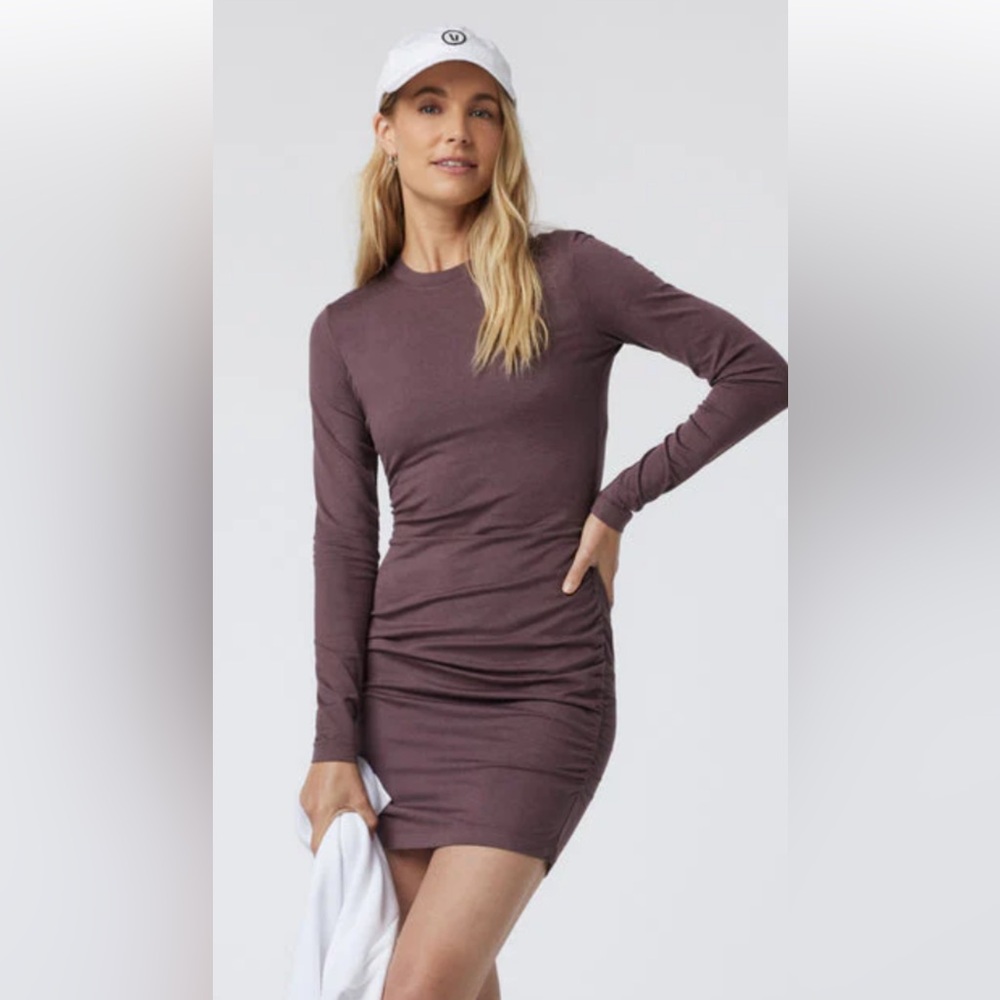 Vuori Long Sleeve Halo Essential Dress